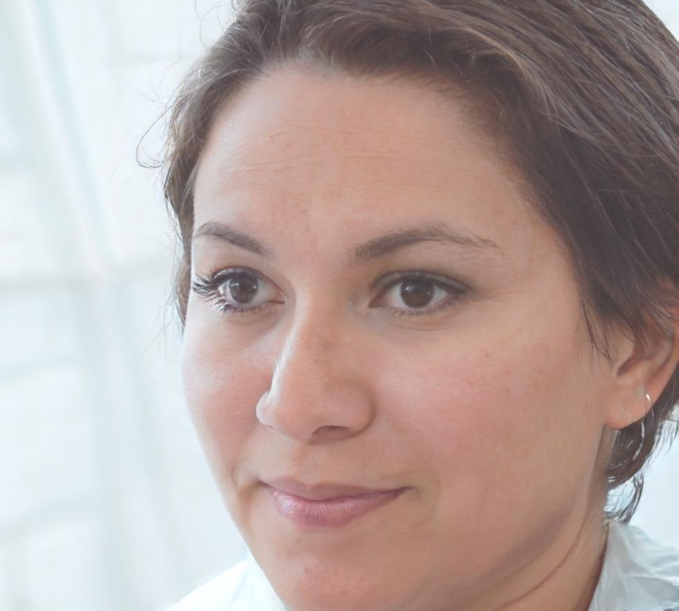 Portrait de Camille Hoffmann, formatrice en psychologie financière